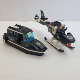 Вертолёт и лодка из конструктора LEGO, неполная сборка